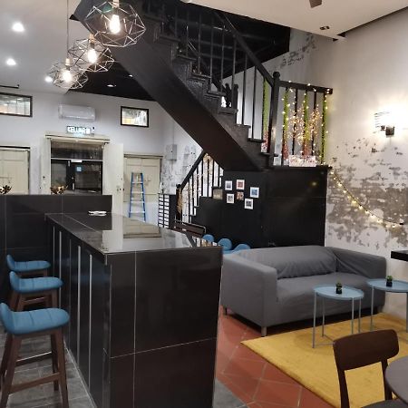 G Fortune Guest House+ George Town Bagian luar foto