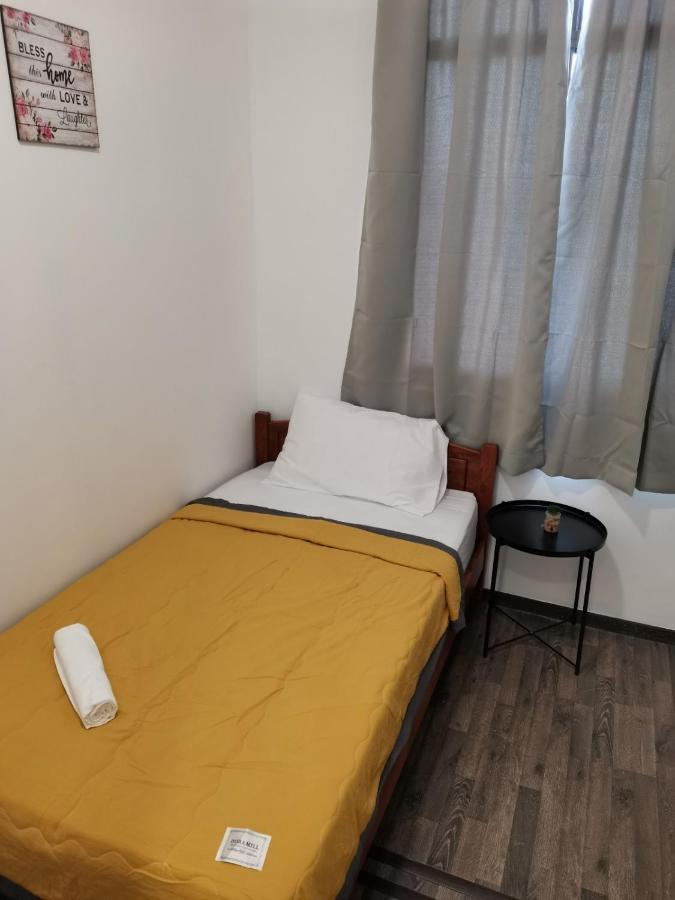 G Fortune Guest House+ George Town Bagian luar foto