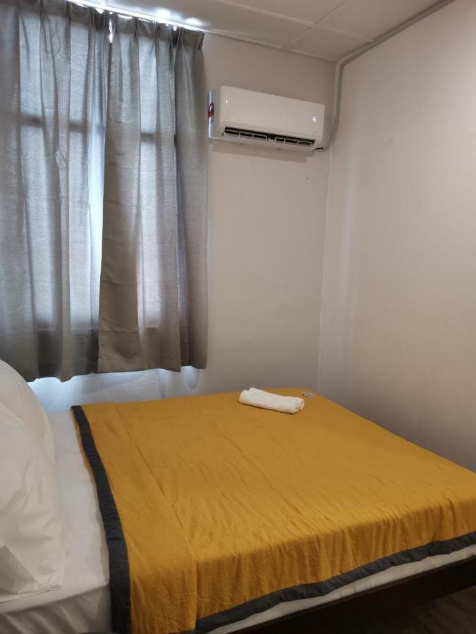 G Fortune Guest House+ George Town Bagian luar foto